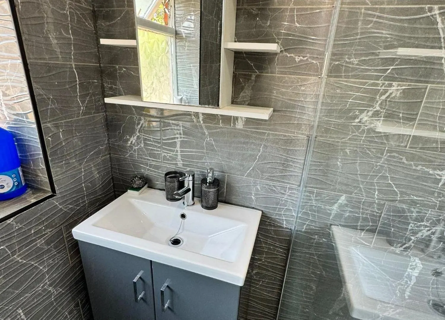 Giga Residential 4 Bedrooms, 8 Guests , Near City Centre, Arcade Machine, Sky Tv, Netflix, Free Wifi, Free Parking Newcastle upon Tyne Holiday home